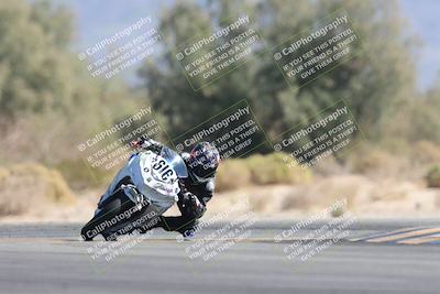 media/Nov-01-2025-CVMA (Sat) [[fc0f7531b8]]/Race 4-500-400-350 Supersport/